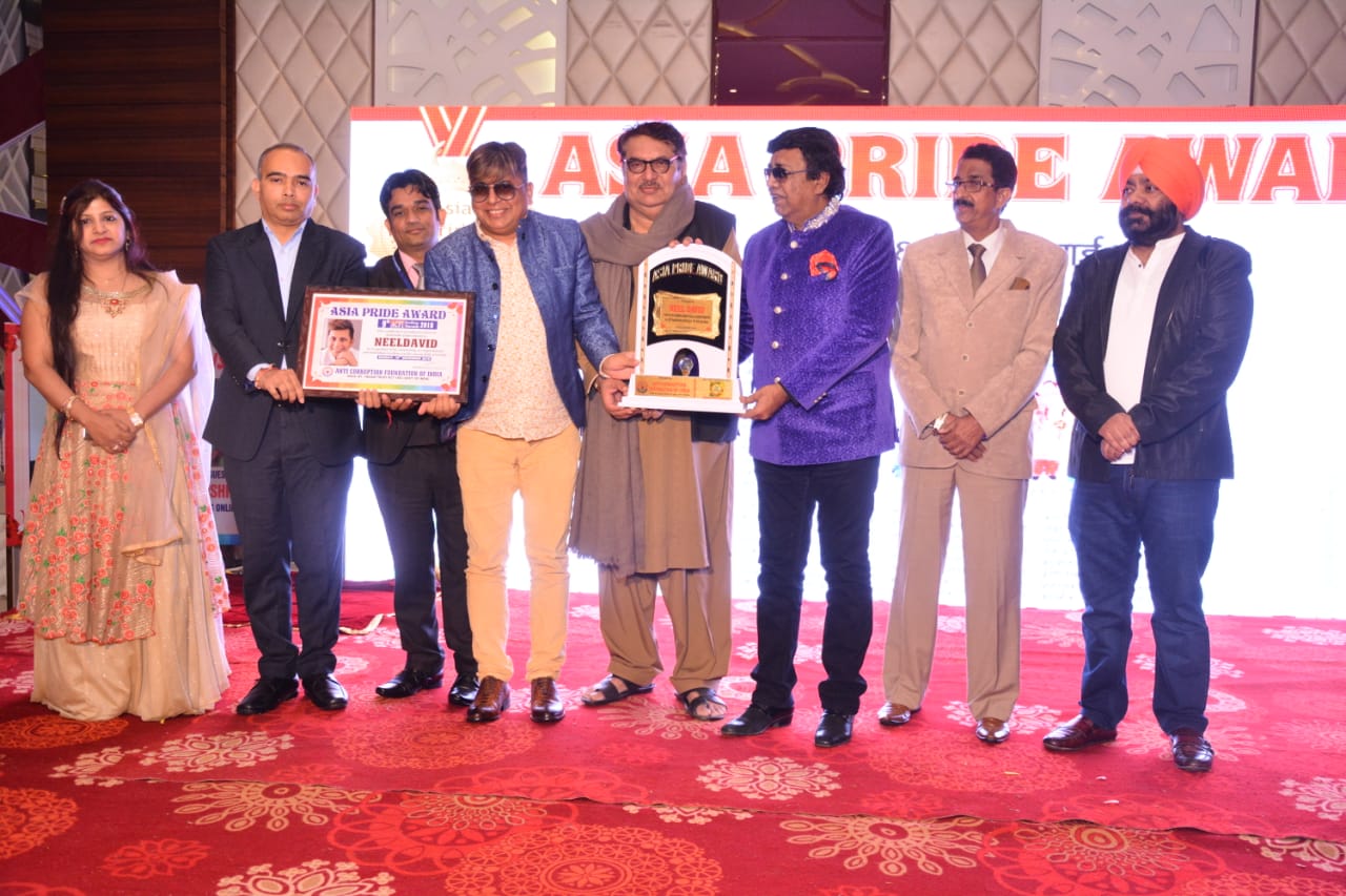 एसिया प्राइड अवार्डबाट हेयर स्टाइलिष्ट निल डेभिड  पुरस्कृत