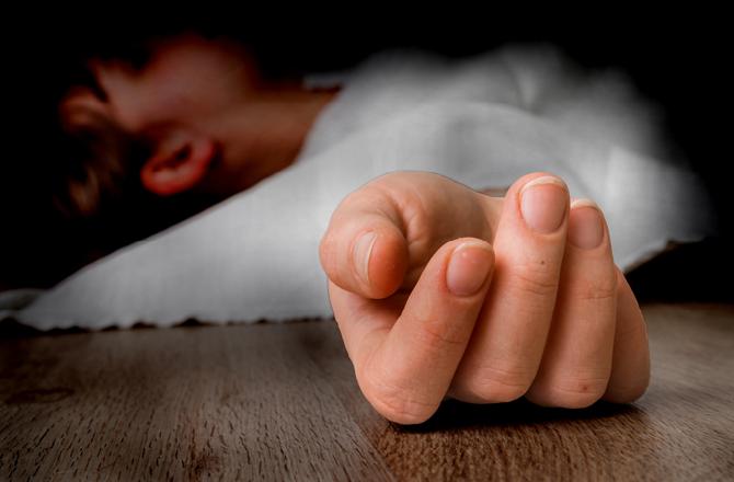 बेहोस भई १९ वर्षीया किशोरीको मृत्यु