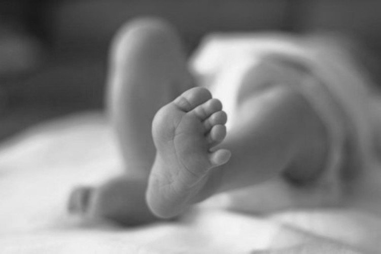 सुनसरीमा घाँटीमा बिष्कुट अड्किएर बालिकाको मृत्यु