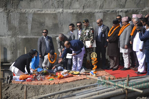 प्रधानमन्त्रीद्धारा २२ तले धरहराको शिलान्यास