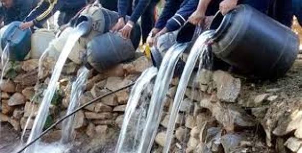 काठमाडौंका अवैध भट्टीमा प्रहरीले छापा मार्दा हजारौं लिटर मदिरा बरामद