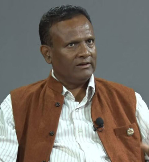 पप्पु कन्स्ट्रक्सन सञ्चालक निलम्बित सांसद रौनियार एक करोड ७५ लाख  धरौटीमा छुटे