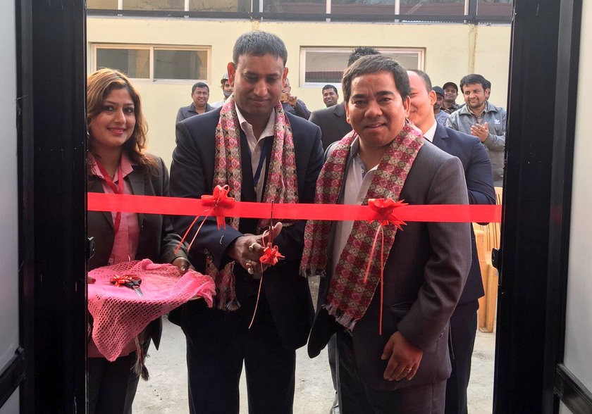 प्रभु बैंकको एक्स्टेन्सन काउन्टर अमलेखगञ्जस्थित नेपाल आयल निगममा