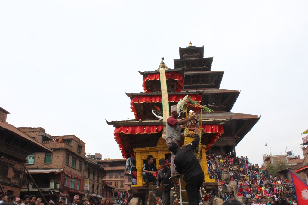 भक्तपुरको प्रसिद्ध बिस्केट जात्रा आजबाट सुरु