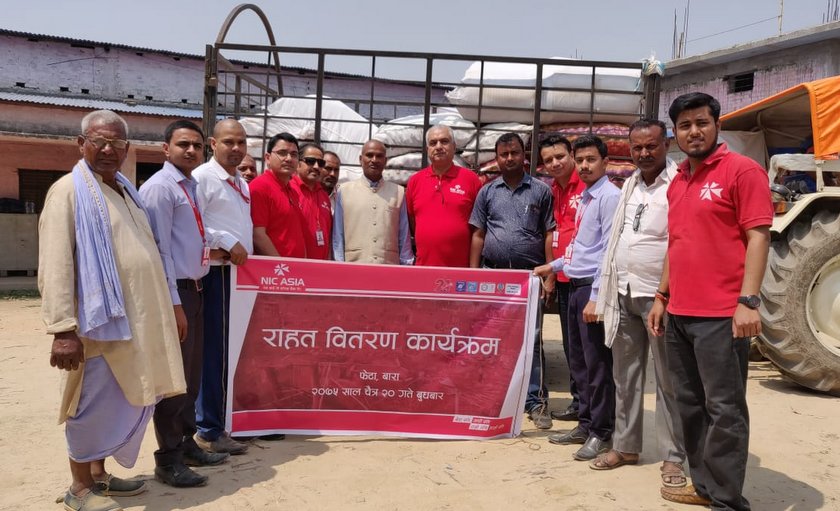 बारा र पर्साका आँधी पीडितलाई एनआईसी एशिया बैंकले गर्यो सहयोग