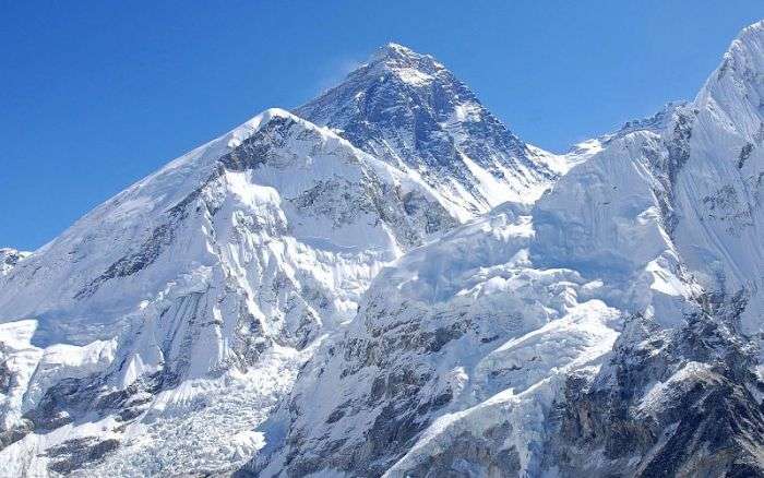 ६४ वर्षपछि उचाइ नाप्न सगरमाथाकाे टुप्पाेमा जाँदै सरकारी टाेली