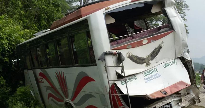 रौतहटमा ट्रकको ठक्करबाट  दुई भारतीय तीर्थयात्रीको मृत्यु