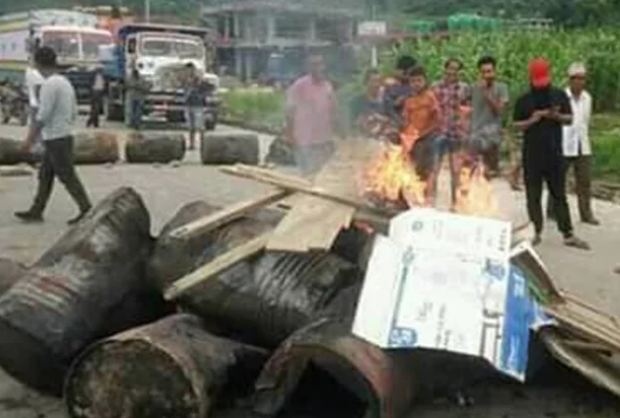 नुवाकोटमा सत्केरीको मृत्युपछि गल्छी–त्रिशूली सडक अबरुद्ध
