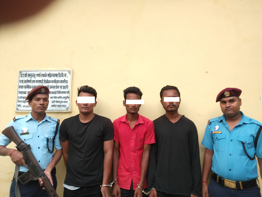 रौतहटबाट मोटरसाइकल चोरी गर्ने गिरोह पक्राउ