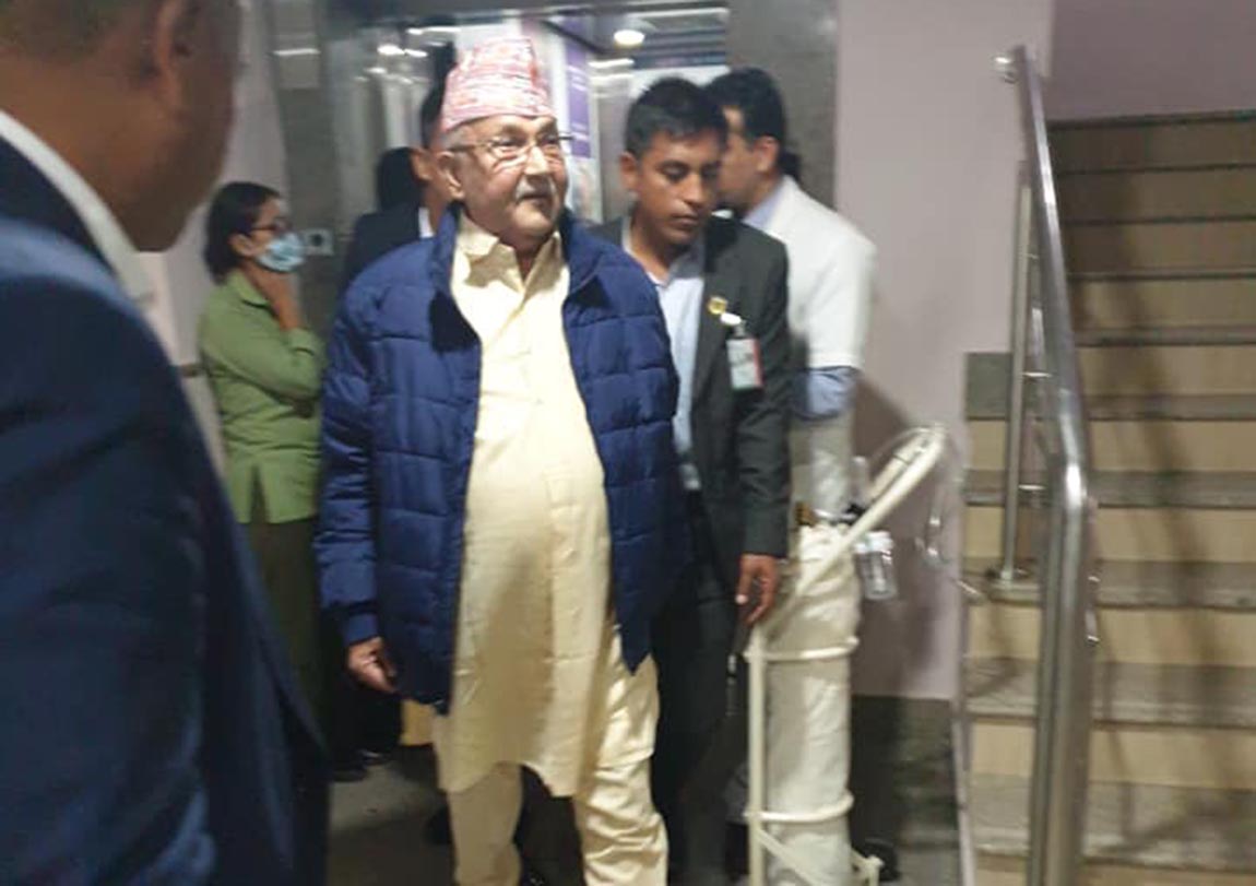 अस्पतालबाट प्रधानमन्त्री ओली  डिस्चार्ज