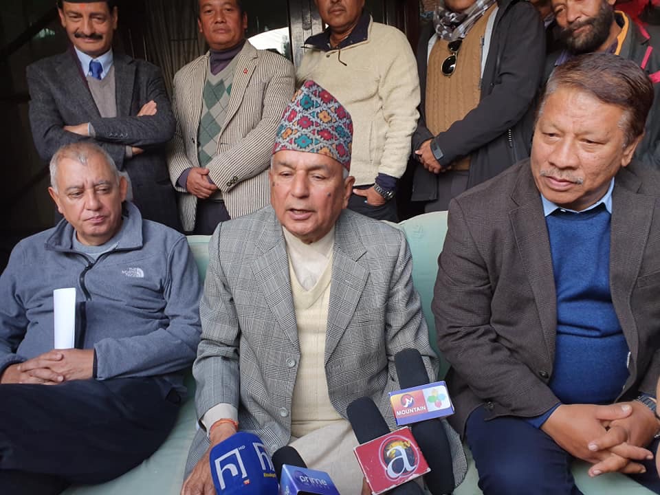 वरिष्ठ नेता पौडेल भन्छन ‘ पार्टीलाई संकटमा धकेल्ने काम भयो’