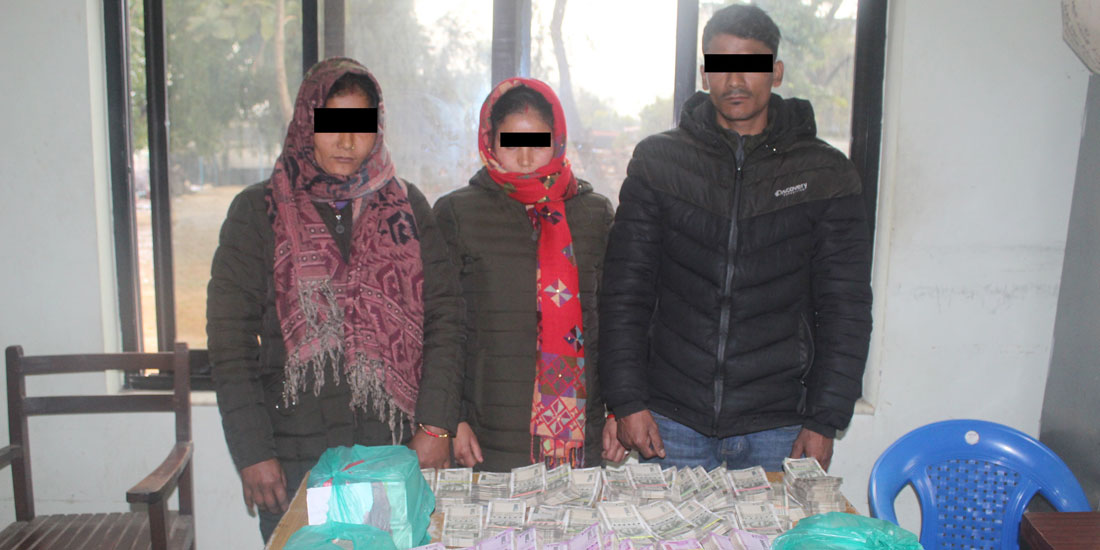 भारतबाट चोरी गरेको १ करोडसहित तीन जना कैलालीबाट पक्राउ