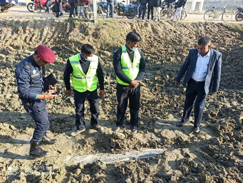 विरगञ्जमा पेट्रोलियम पाइपलाइनमाथि डोजर चल्यो