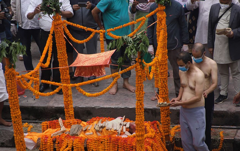 राष्ट्रकवि माधवप्रसाद घिमिरेको राष्ट्रिय सम्मानका साथ अन्तिम बिदाइ