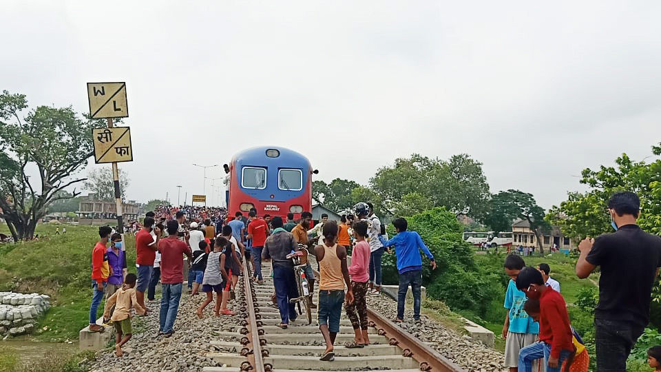 नेपाली रेल जनकपुर आइपुग्यो (तस्वीरहरू)