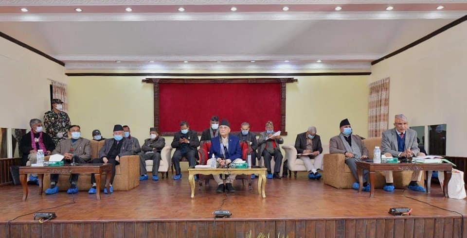 ओली पक्षको केन्द्रीय समिति बैठकमा टोपबहादुर रायमाझीको स्वागत