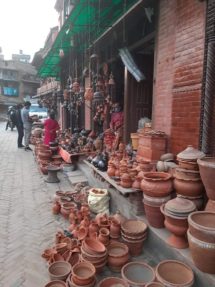 आहा ! कति सुन्दर माटोको भाँडा
