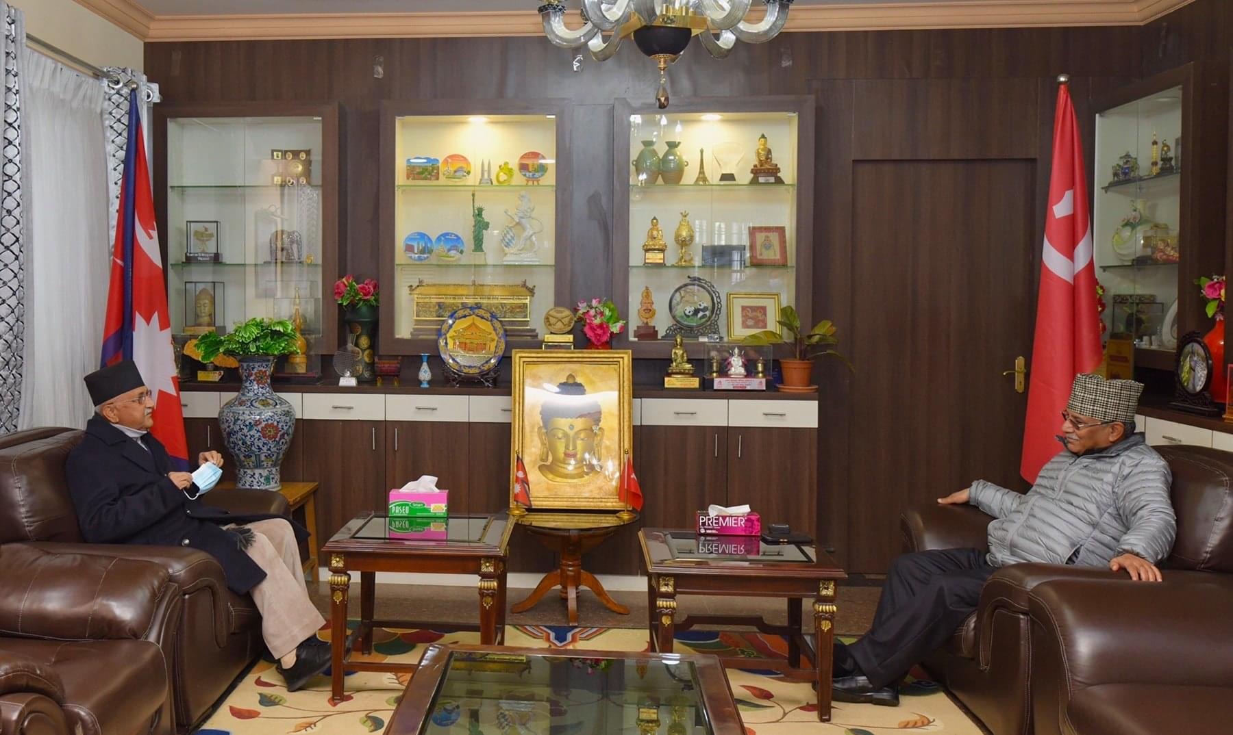 खुमलटार छलफल : ओली बाहिरिए,नेपाल पुगे