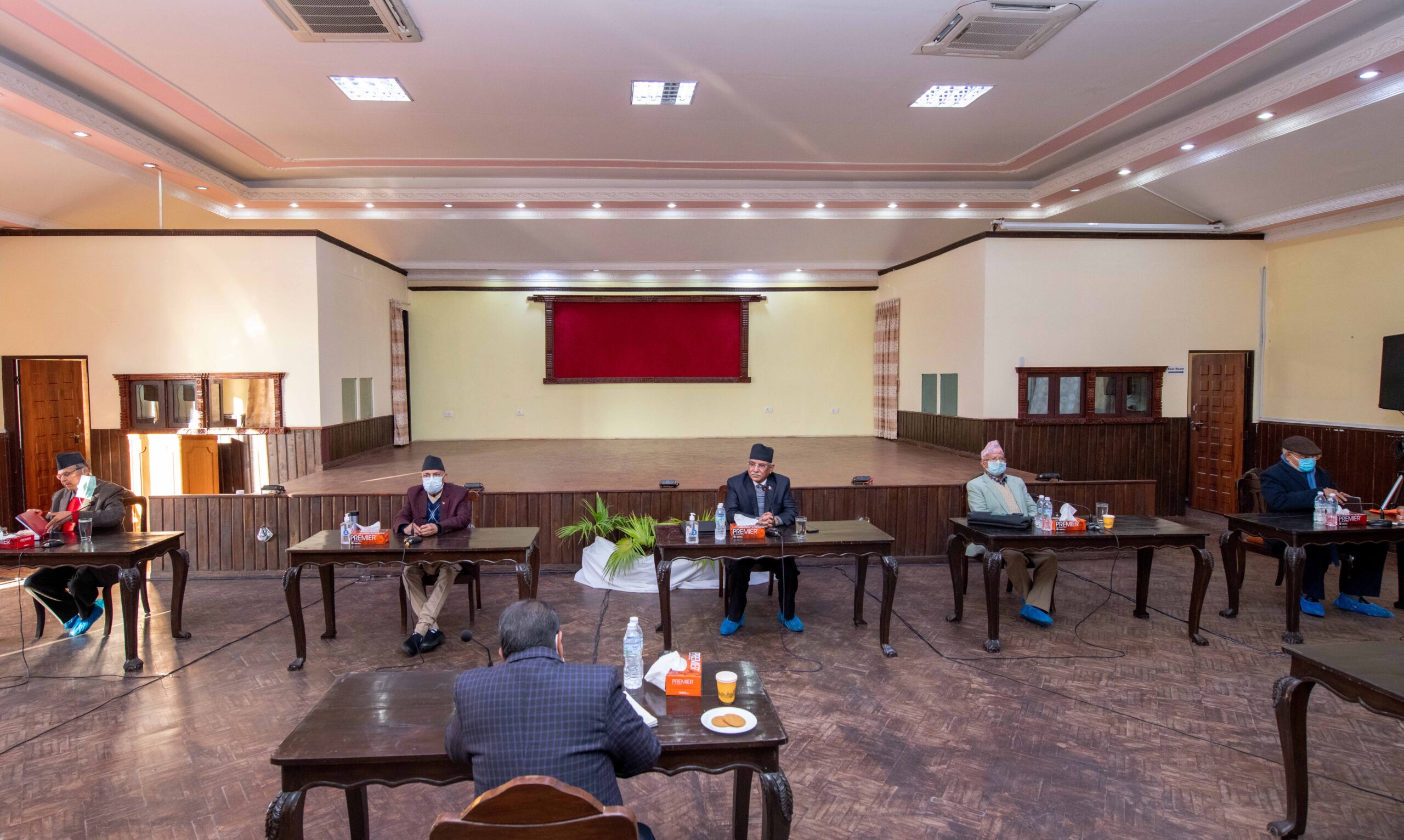 नेकपा बैठक सकियो, ५ गते स्थायी समिति र १० गते केन्द्रीय समितिको बैठक  बस्ने
