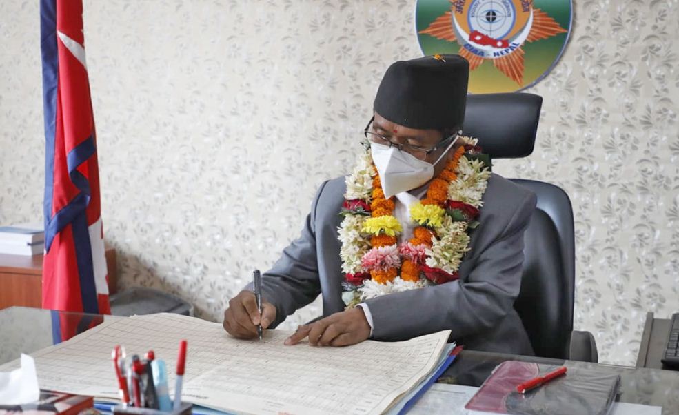 नवनियुक्त अख्तियार प्रमुख आयुक्त राईले  कार्यभार सम्हाले