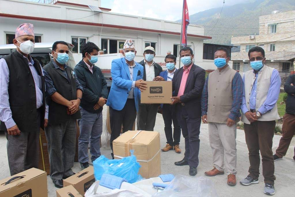कांग्रेस नेता मोहन आचार्यद्वारा स्वास्थ्य समागी सहयोग
