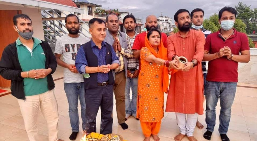 निधिले सार्वजनिक गरेको यो तस्वीरको राजनितिक अर्थ के हो ?