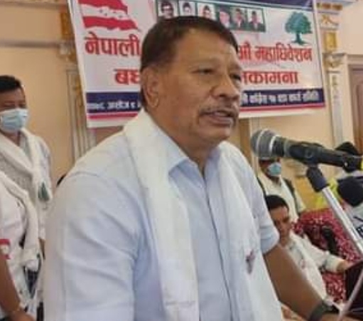 प्रकाशमान भन्छन : ‘प्रजापरिषद हुनवाट जोगाउन सभापतिमा उठ्छु’