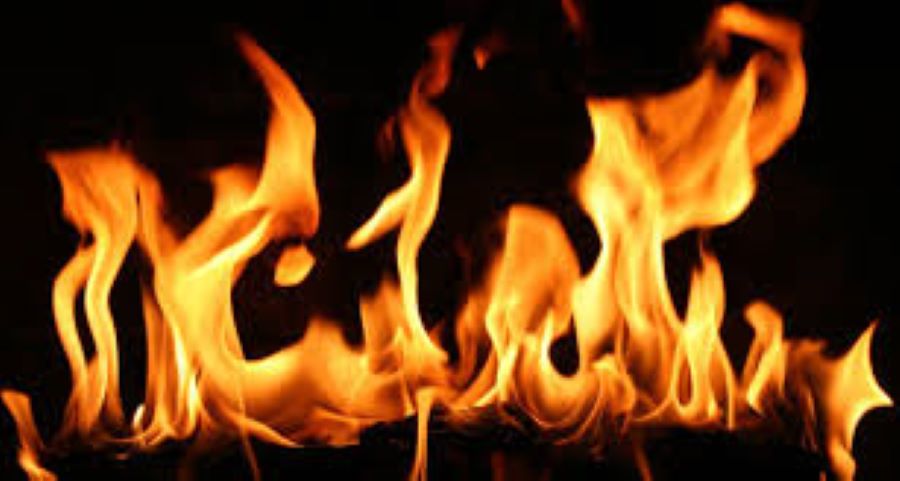 सिन्धुपाल्चोकको हेलम्बुमा आगलागीमा परी तीन वालकको मृत्यु