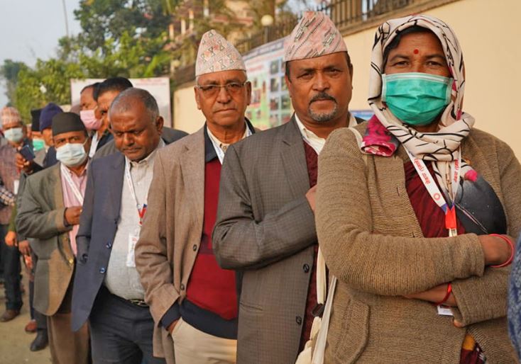 एमाले नयाँ नेतृत्वका लागि मतदान सकियो, २११४ मत खस्यो