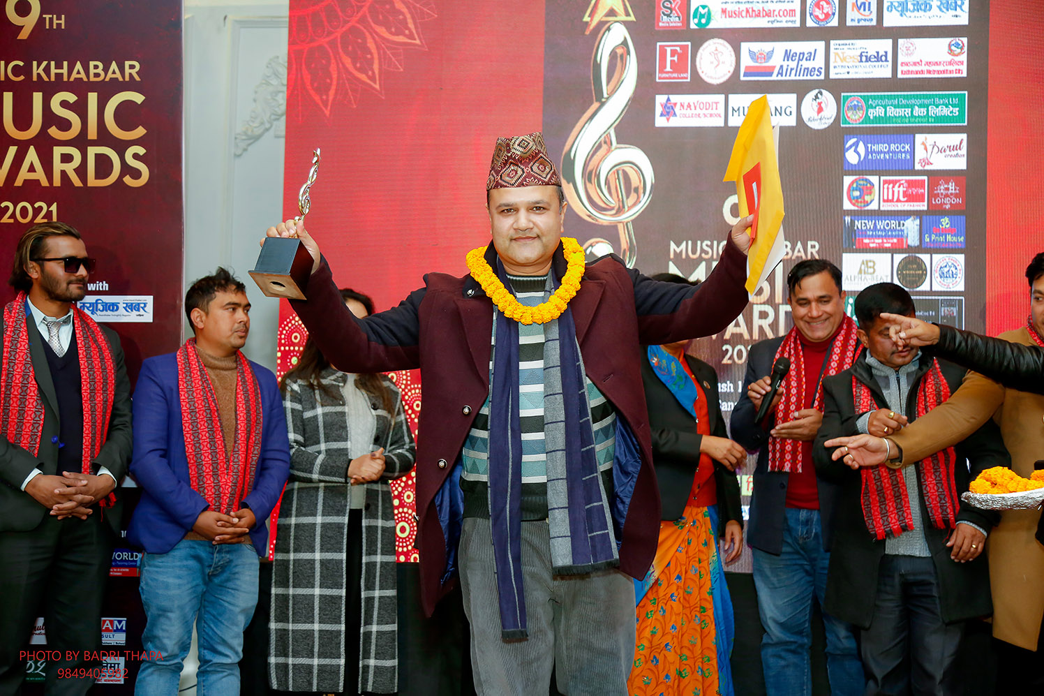 नवौं म्यूजिक खबर म्यूजिक अवार्ड : पूर्णिमा र सरोज सर्वोत्कृष्ट गायक गायिका