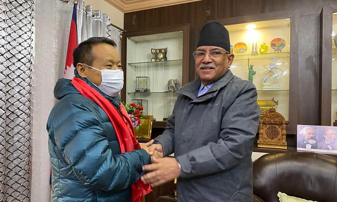 वर्षमान पुन प्रचण्डलाई भेट्न खुमलटारमा