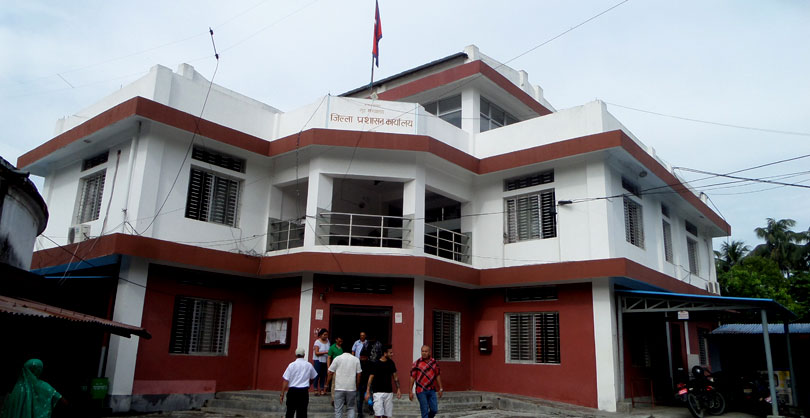 मोरङको लेटाङमा आज बिहानैदेखि कर्फ्यु