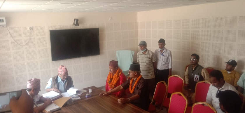 स्वतन्त्र उम्मेदवार गोपाल हमालद्धारा धनगढीको मेयरमा उम्मेदवारी दर्ता