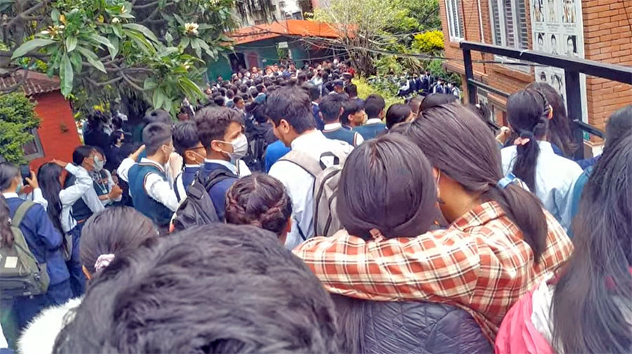छात्रामाथि दुर्व्यवहार गरेको आरोपमा  कलेजका शिक्षक पक्राउ