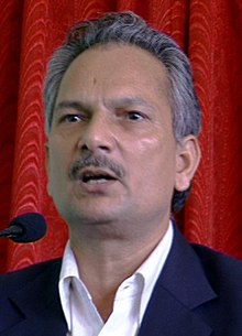 अस्थित्व रक्षाको दौडधुपमा बाबुराम भट्टाराई !