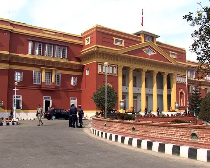 कांग्रेस नेता पछि एमाले नेतालाई शितल निवासमा निम्ता