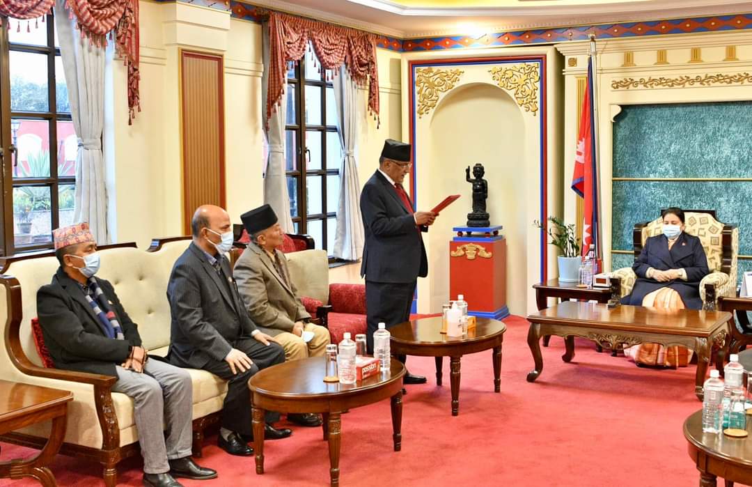 शितल निवास भित्रको चहल पहल (तस्वीरहरु)