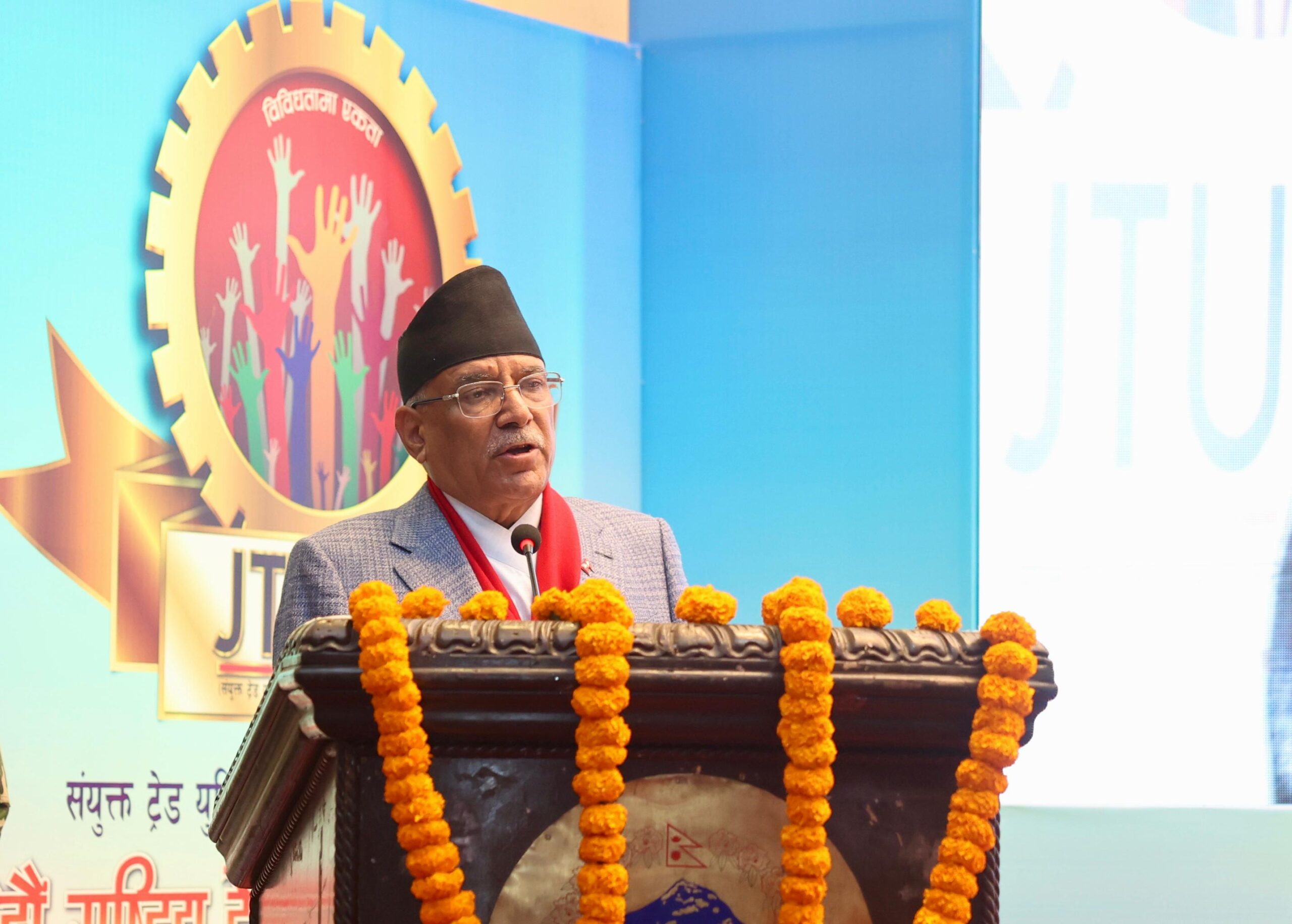 सम्पूर्ण श्रमजीवीहरूका निम्ति योगदानमा आधारित सामाजिक सुरक्षा लागू गर्छौंः प्रधानमन्त्री