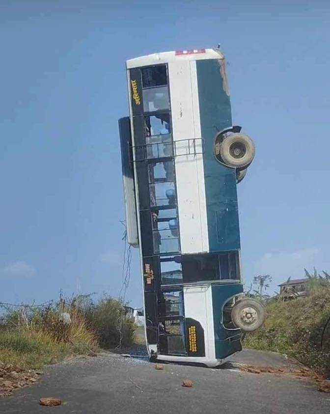 कास्कीको वस दुर्घटनाको तस्वीर सामाजिक सञ्जालमा भाइरल