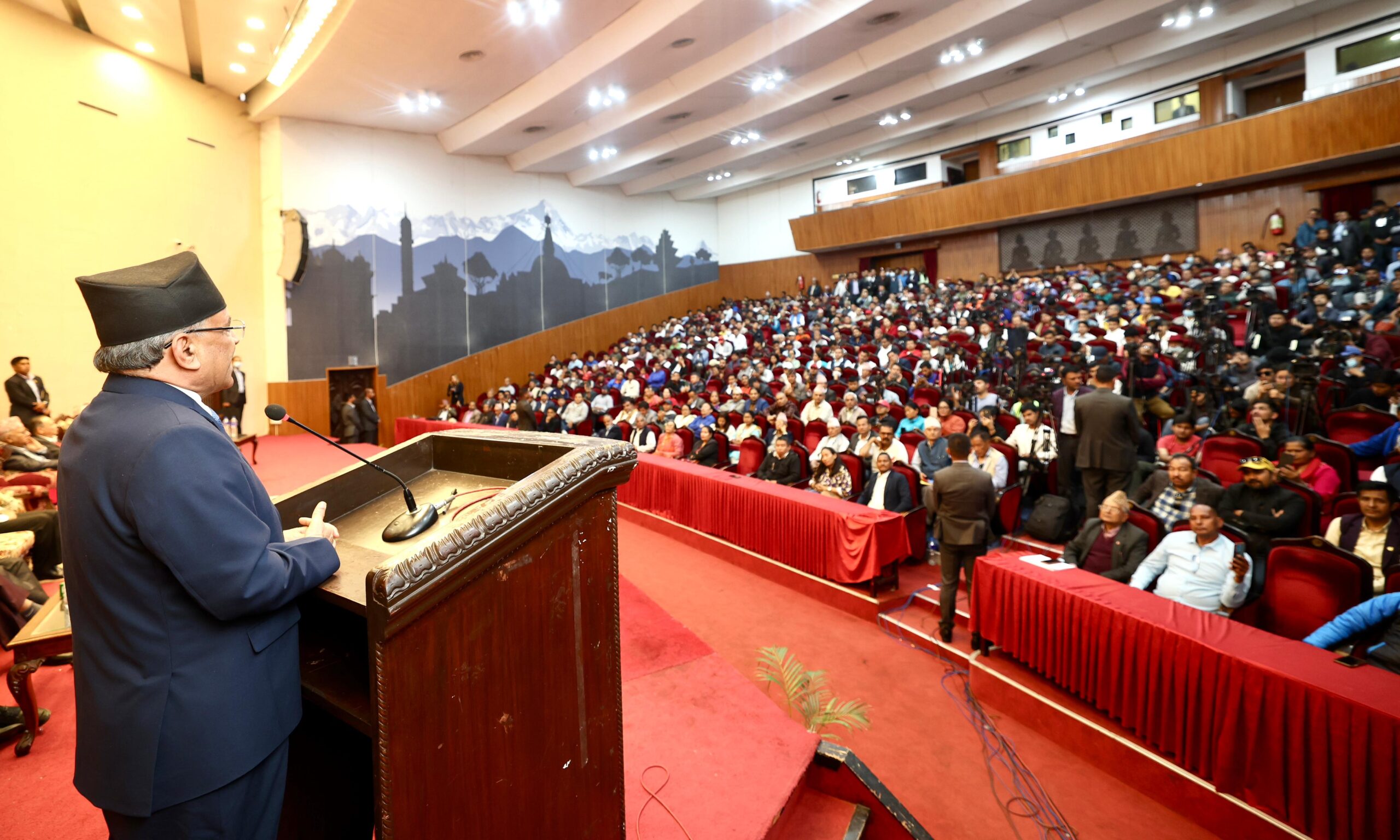 संविधानको प्रगतिशील कार्यान्वयनलाई जोड गरौँ : प्रधानमन्त्री 