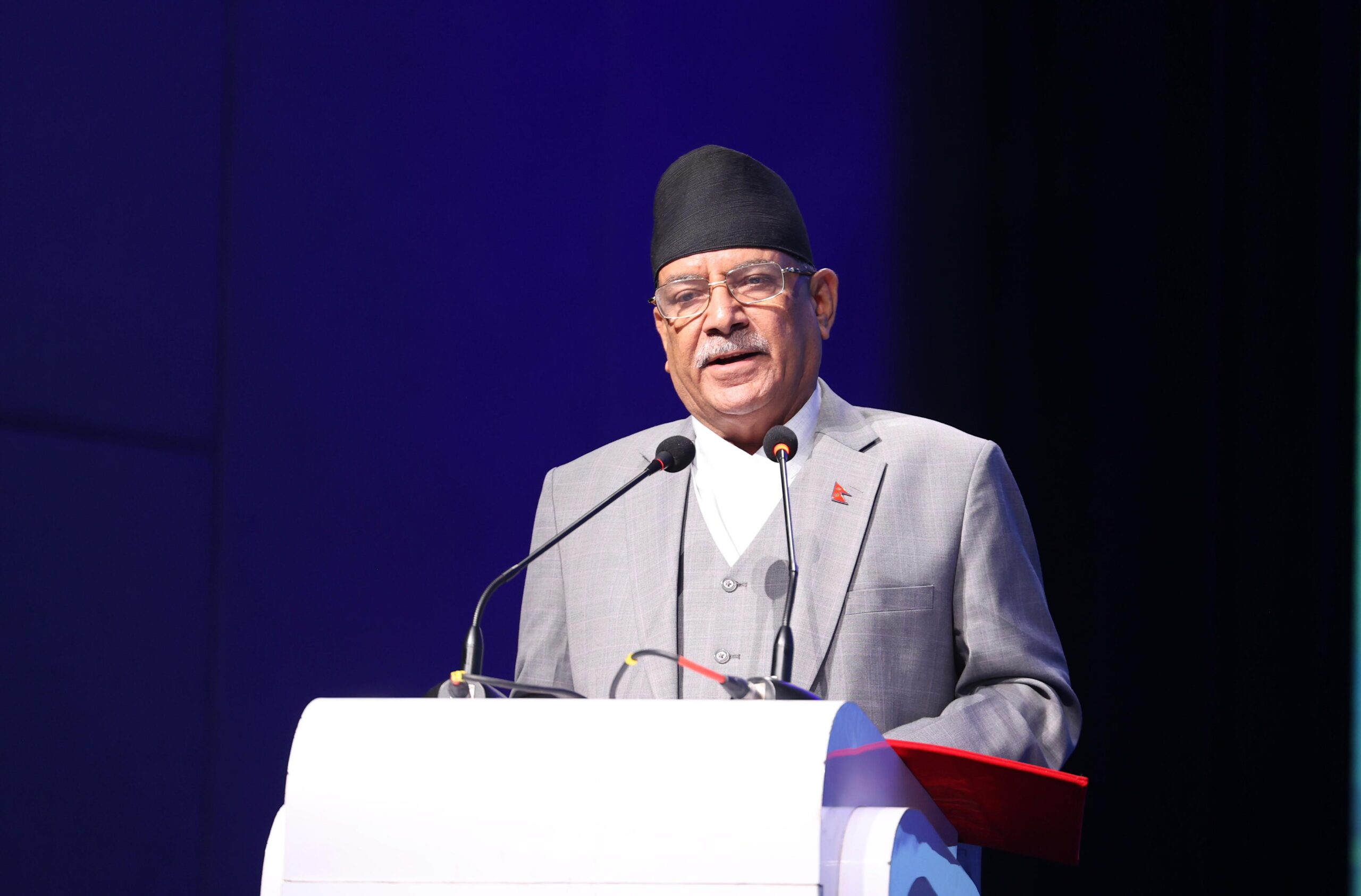 नेपाल उदार आर्थिक नीतिप्रति प्रतिबद्ध छ, लगानी गर्नुहोस् : प्रधानमन्त्री 