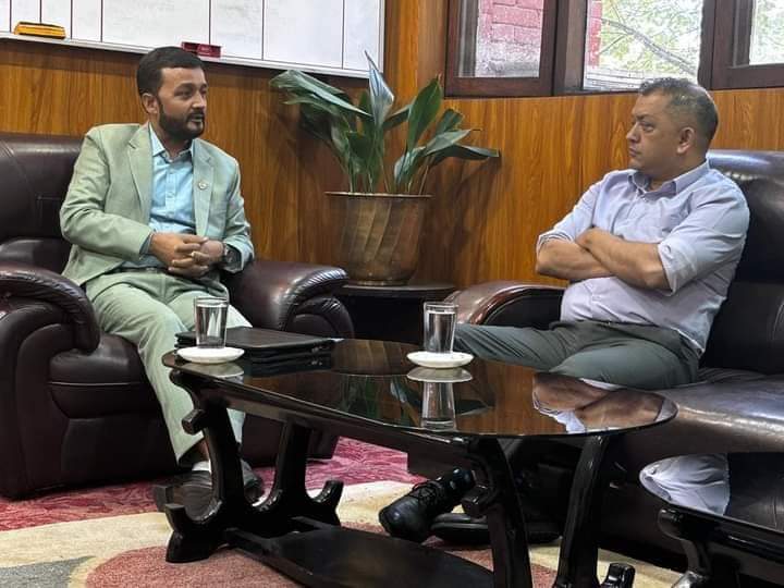 कांग्रेस महामन्त्री थापाले स्वास्थ्य मन्त्री यादवलाई दिए यस्तो सुझाव