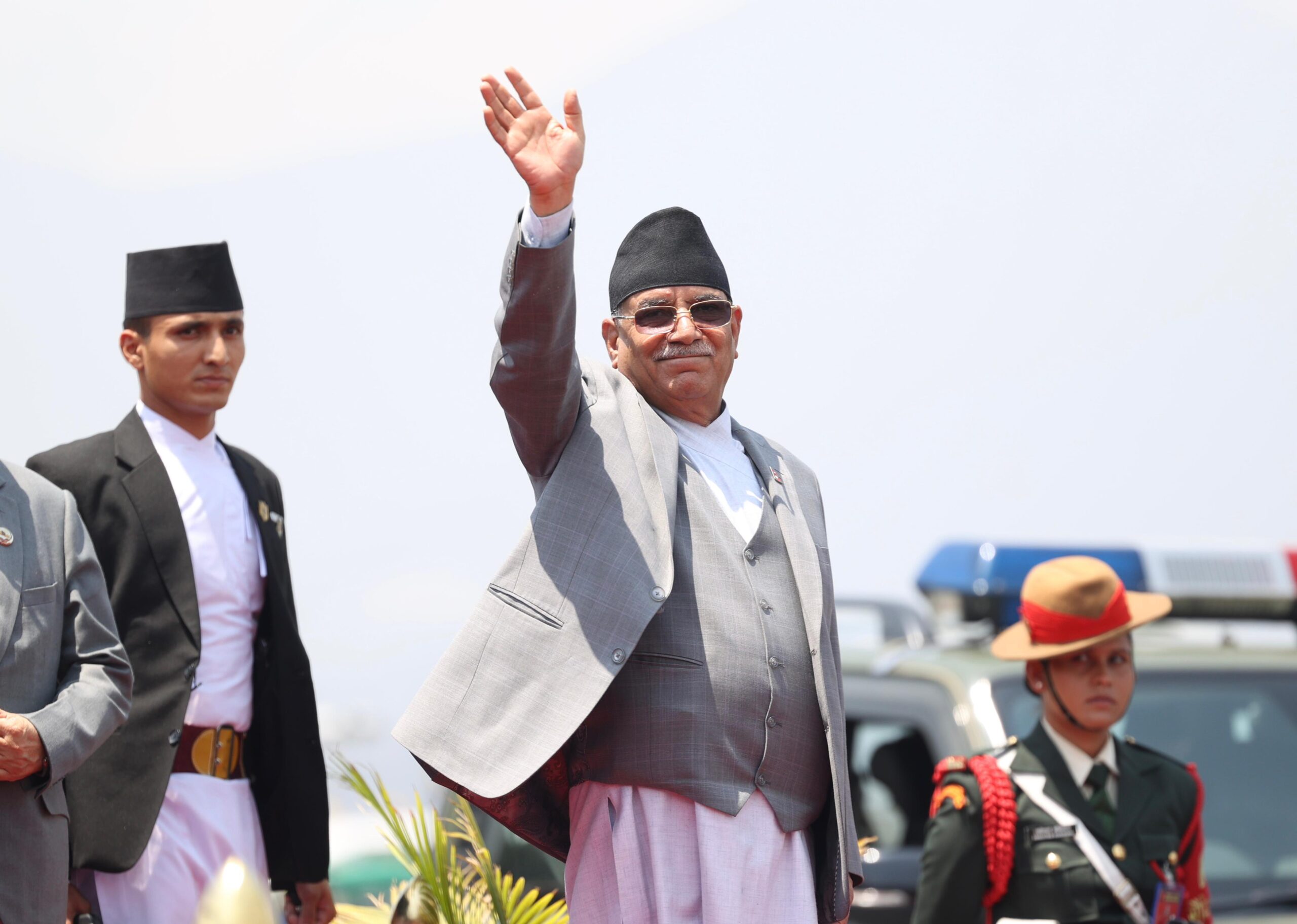 प्रधानमन्त्री दाहाल भारत प्रस्थान (तस्वीरहरु)
