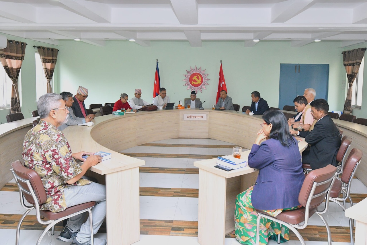 एमालेले टुंगायो मन्त्री