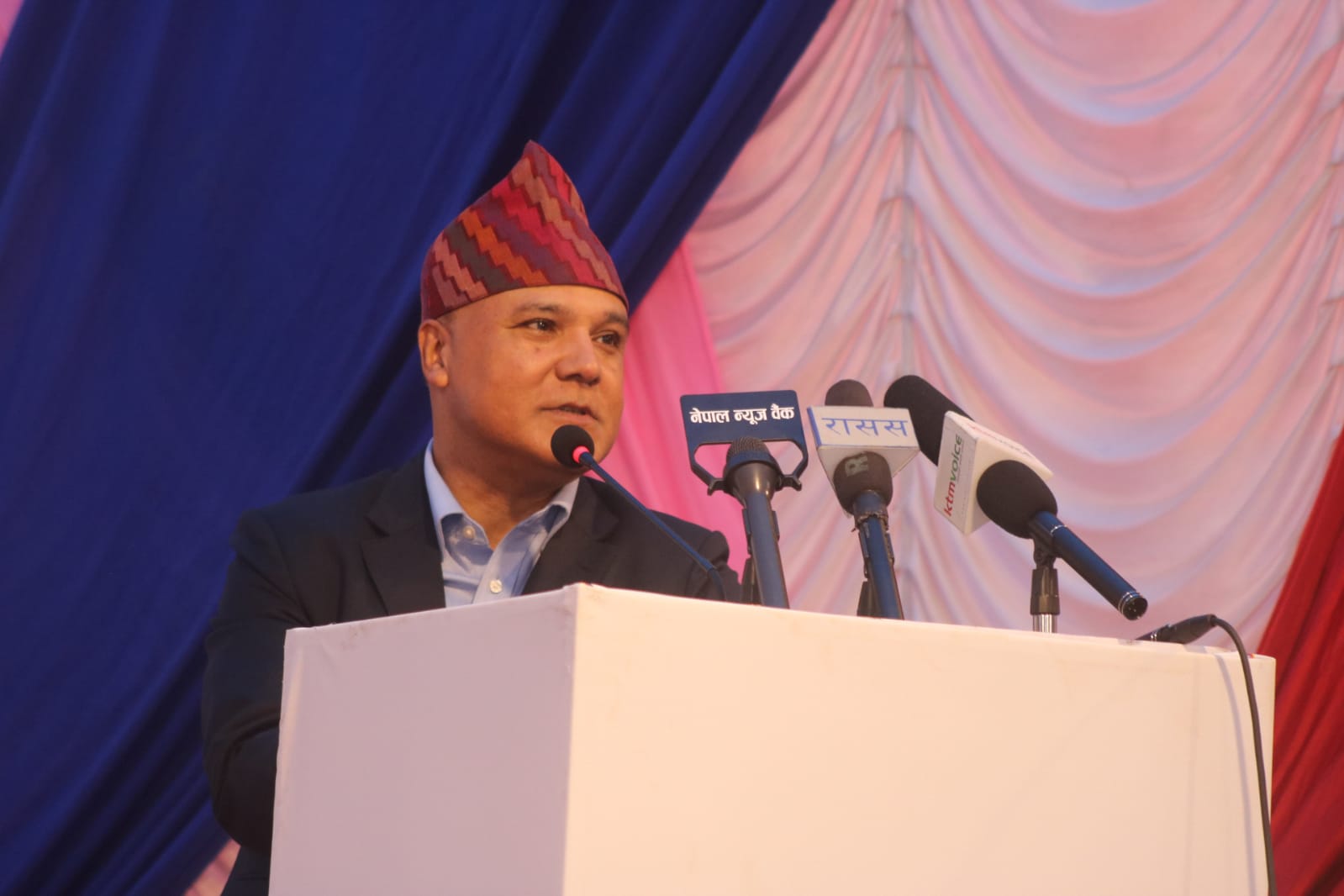 नेपालमा एसेम्बल भएका सवारी साधन नाडा अटो शोमा देख्दा खुसी लाग्यो – डेपुटी गभर्नर मिश्र