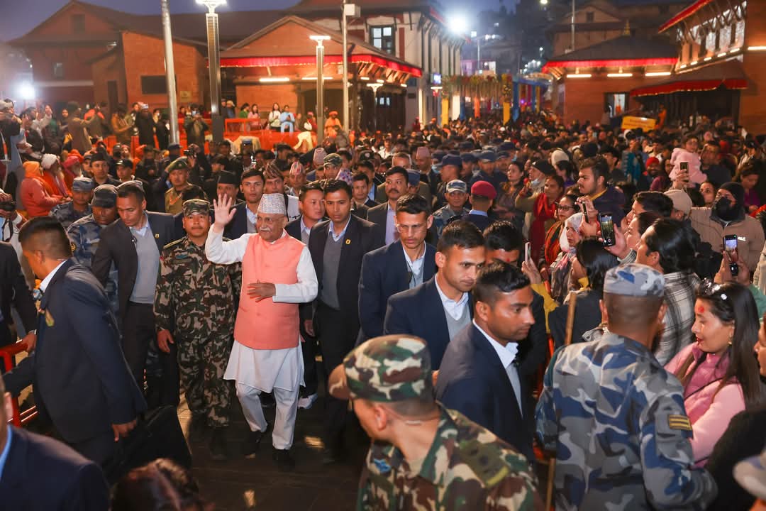 महाशिवरात्रीको पूर्वसन्ध्यामा प्रधानमन्त्री ओली पशुपति क्षेत्रमा 