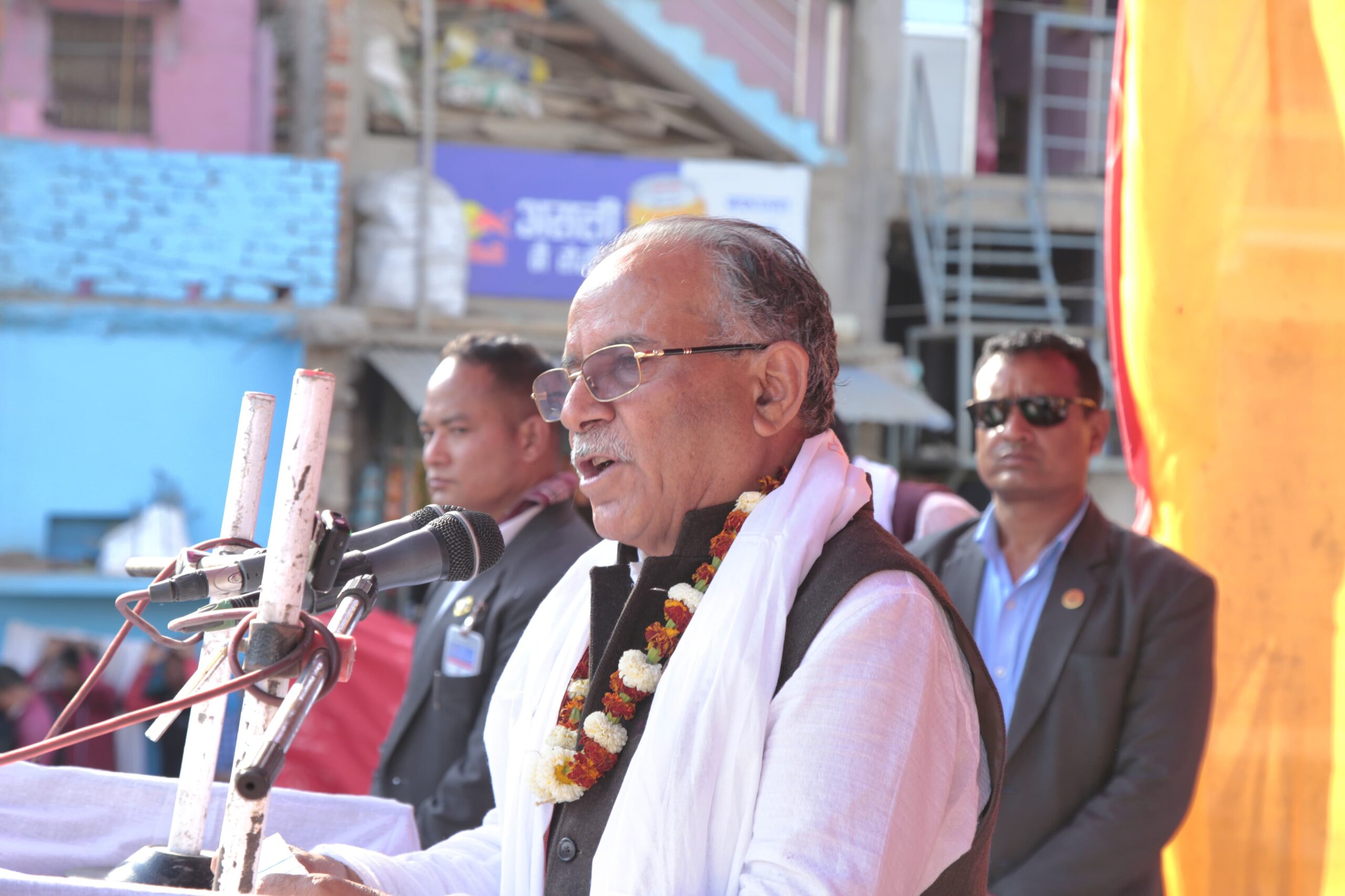 माओवादी एक्लैले चुनाव जित्ने आधार बलियो बन्दै गएको छः प्रचण्ड