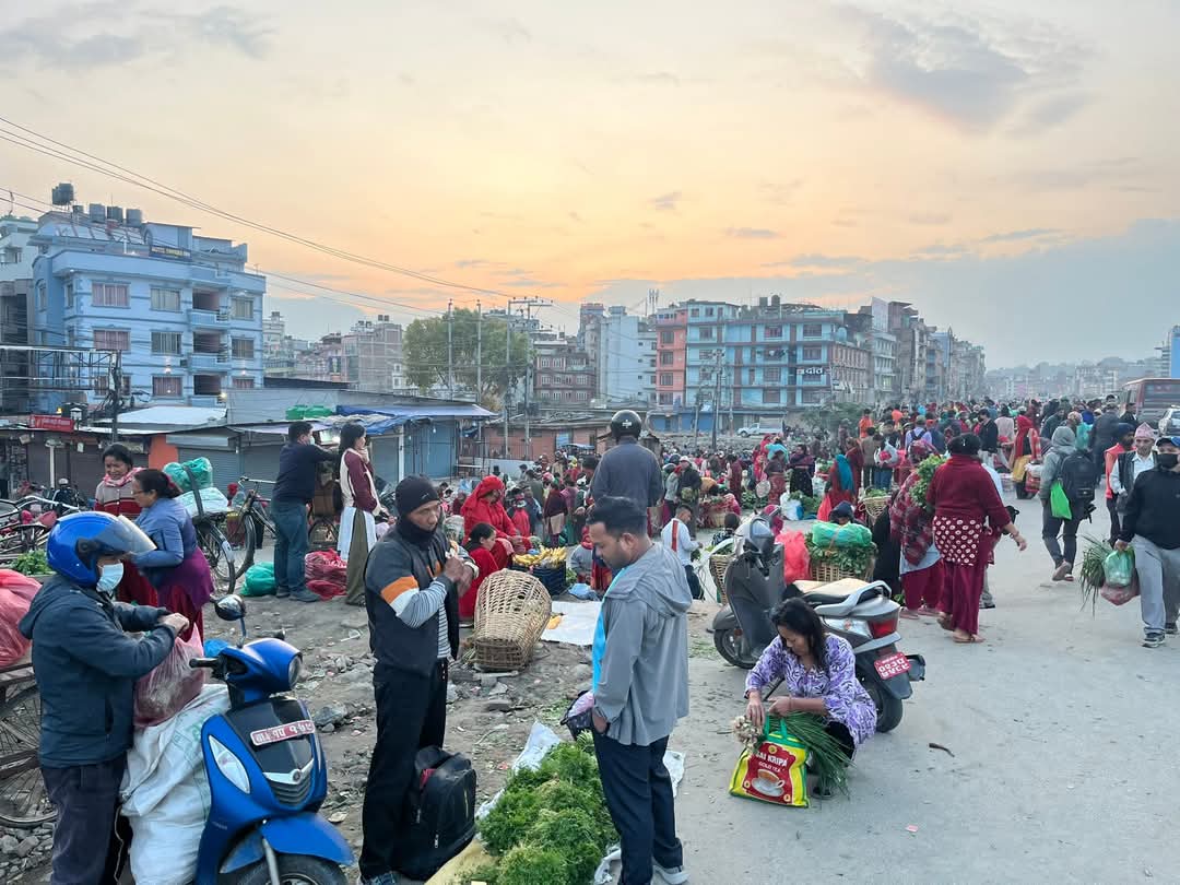 आफ्नो उत्पादन बेच्न नदिए पछि महानगर विरुद्ध नुवाकोटका किसान आन्दोलित