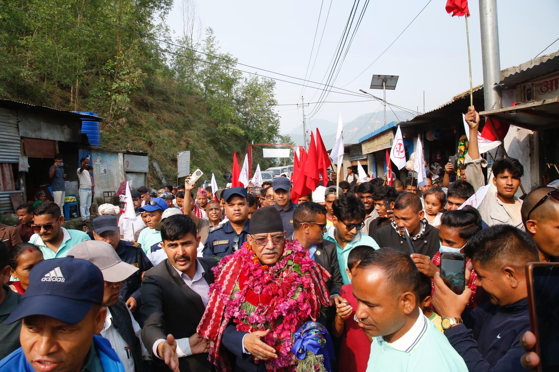 माओवादीको मध्यपहाडी लोकमार्ग अभियान कर्णाली प्रवेश