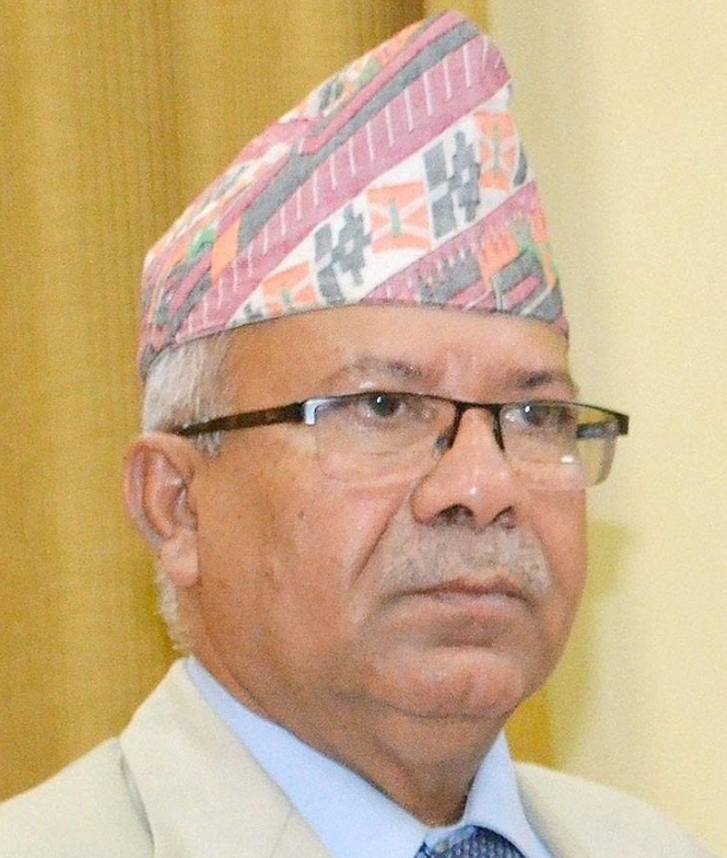 माधव नेपाल विशेष अदालतमा उपस्थित हुँदै